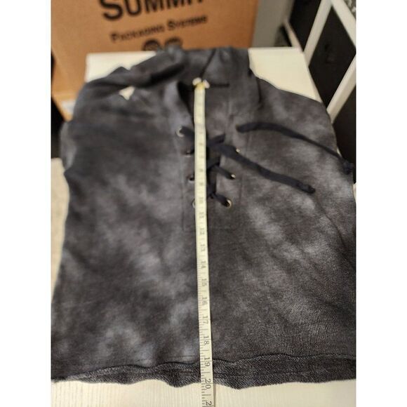 American Eagle Cropped Grey Hoodie in XS - Picture 6 of 7